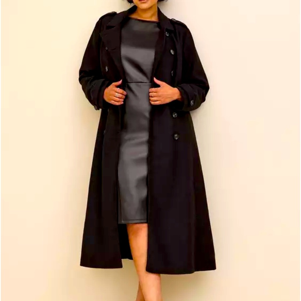 Elegant Black and Gray Women's Dress - Picture 4 of 4
